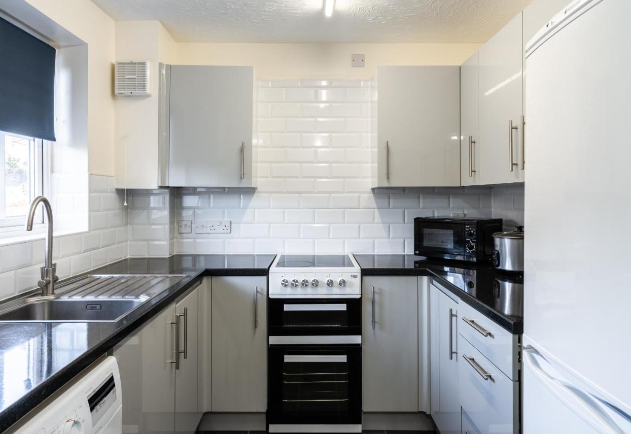Modern 2 Bed House- Free Parking And Close To The Centre Bristol Extérieur photo